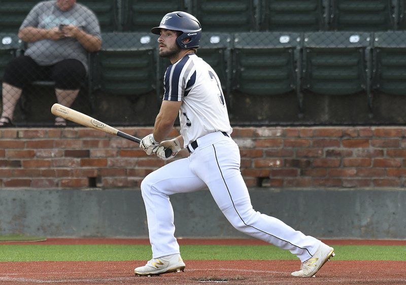 Majors, Plainsmen riding hot streaks